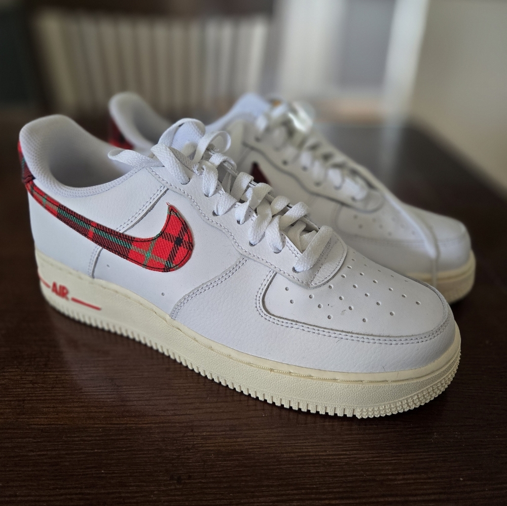 Nike Air Force 1, red plaid